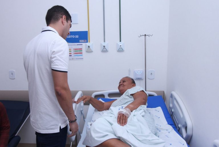 SES acompanha novos serviços no Hospital Regional de São Mateus e executa Programa Cuidar dos Olhos