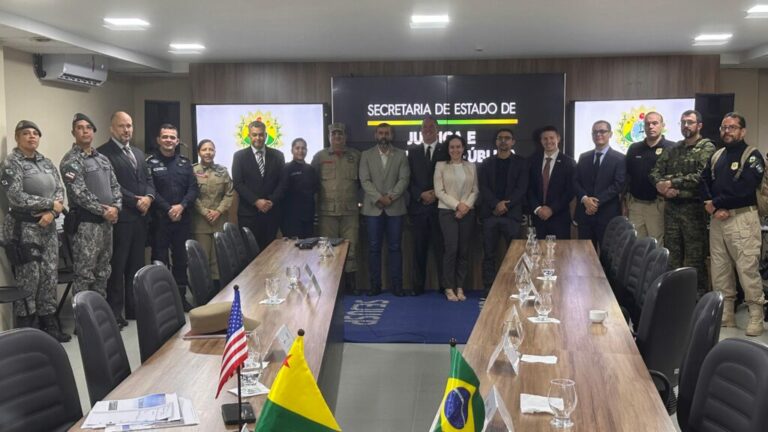 Segurança Pública recebe policiais adidos dos Estados Unidos para debater segurança diplomática e fronteiras