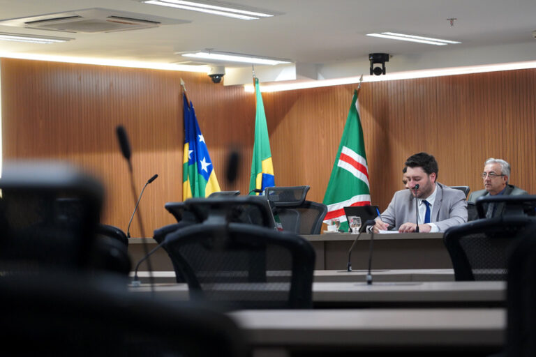 Presidida por Wagner Camargo Neto, CCJ aprova 30 matérias e discute fundamentação de vetos na reunião desta 5ª-feira, 8