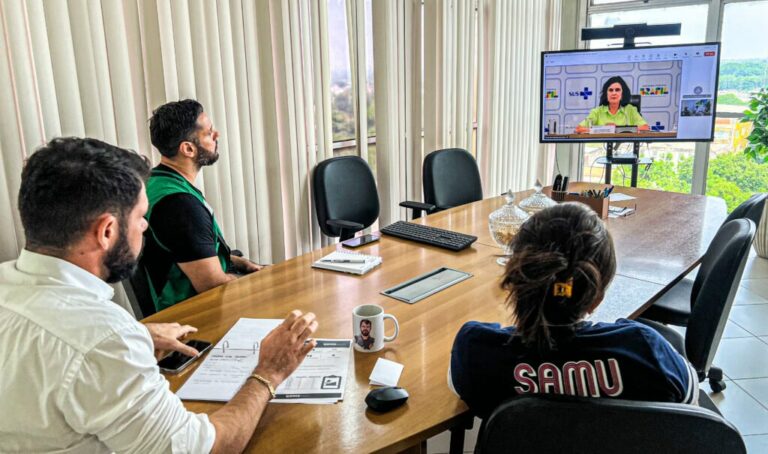 Acre participa de reunião com governo federal para debater impactos das queimadas e seca na Região Norte