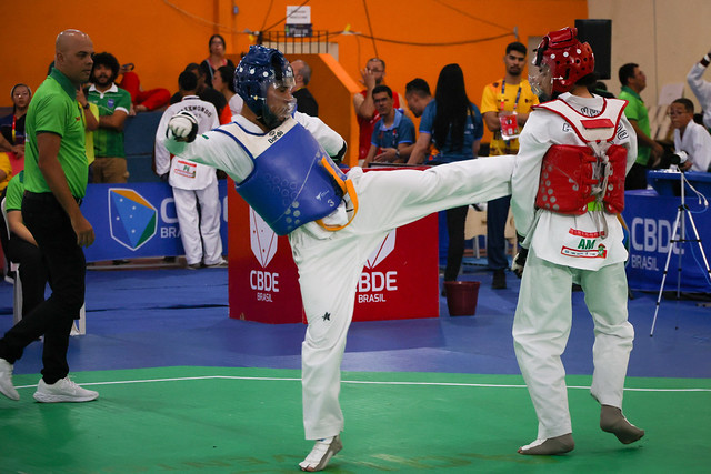 27/09/2024 - Aluno do CED 01 do Itapoã leva ouro no taekwondo nos Jogos Escolares Brasileiros 2024