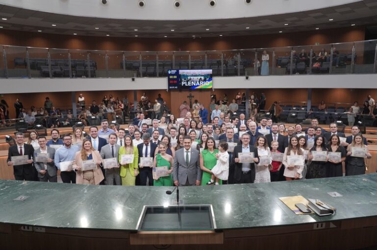 Em lembrança ao Setembro Amarelo, psiquiatras são homenageados pelo deputado Cairo Salim