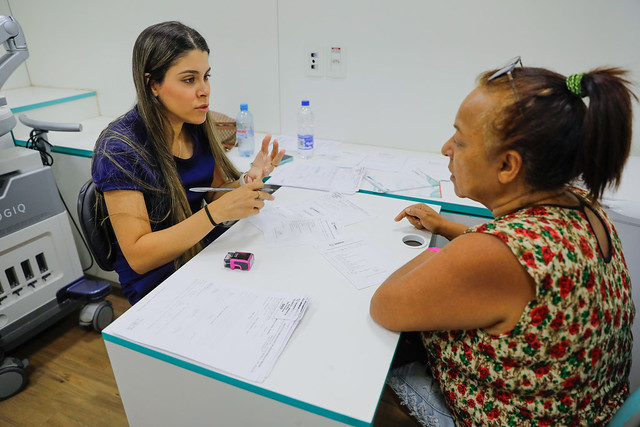 02/10/2024 - População tem acesso a consultas e exames no Saúde Mais Perto do Cidadão, no Recanto das Emas