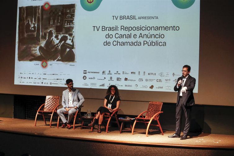 São Paulo (SP), 24/10/2024 - Apresentação do acordo com a Ancine para liberação de filmes nacionais para a TV Brasil, com participação de Jean (pres. EBC), Antonia Pellegrino ( dir.Programação e Conteúdo da EBC) e Alex Braga (Ancine) . Foto: Paulo Pinto/Agência Brasil