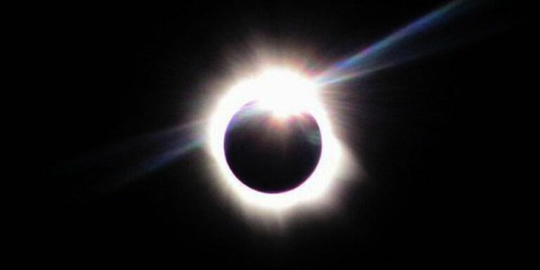 Eclipse solar acontece hoje à tarde; veja horário e como observar