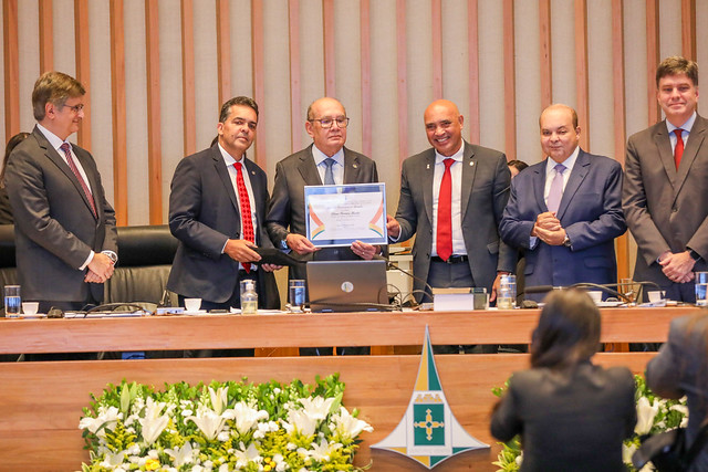 02/12/2024 - Ministro Gilmar Mendes, do STF, recebe título de Cidadão Honorário de Brasília