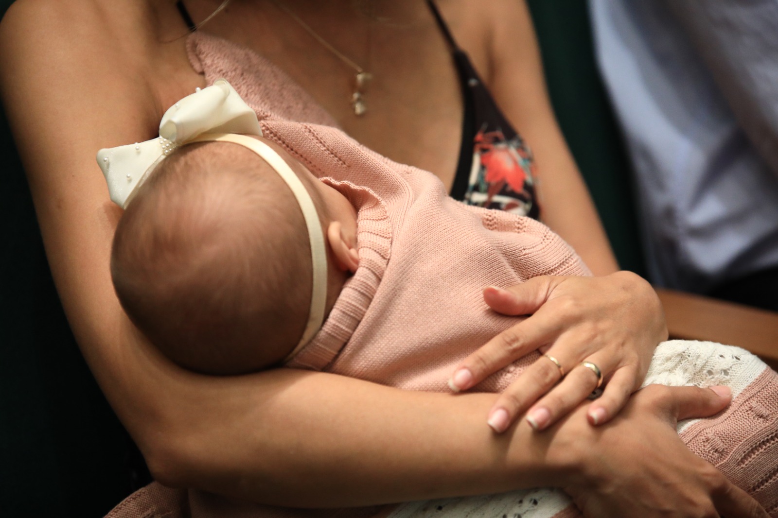 Teste de HTLV agora é obrigatório no pré-natal das gestantes do DF