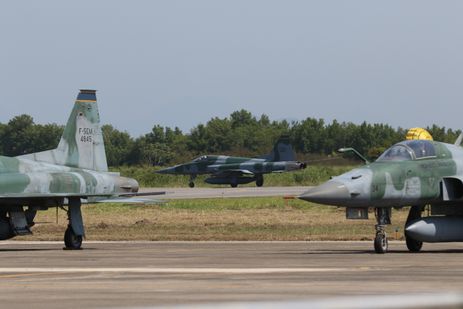 Incorporação das aeronaves F-39 Gripen, recém-chegadas ao Brasil, à Força Aérea Brasileira (FAB) durante cerimônia militar alusiva ao Dia da Aviação de Caça, na Base Aérea de Santa Cruz, zona oeste do Rio de Janeiro.