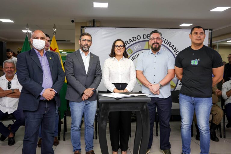 Governo do Acre reforça segurança pública com entrega de veículos, equipamentos e capacitação de agentes