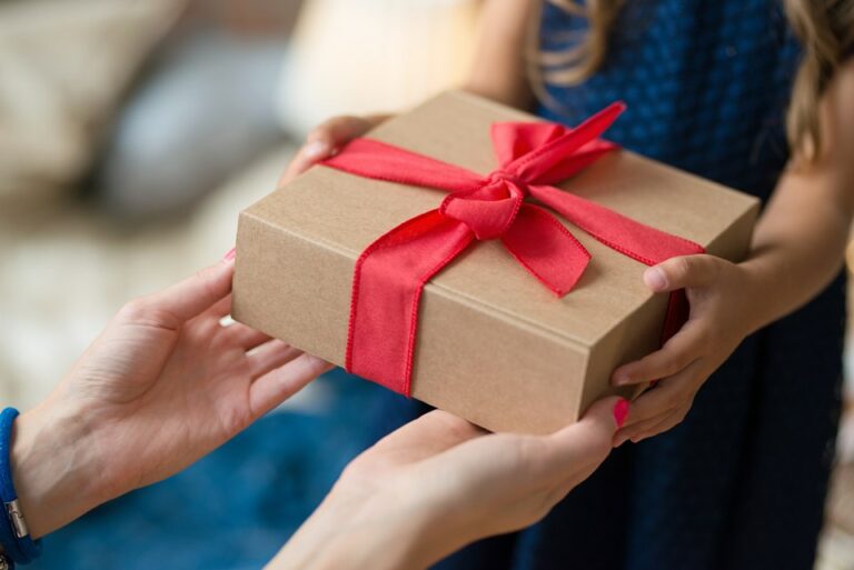 Natal consciente: Procon-ES orienta consumidores sobre as compras de fim de ano