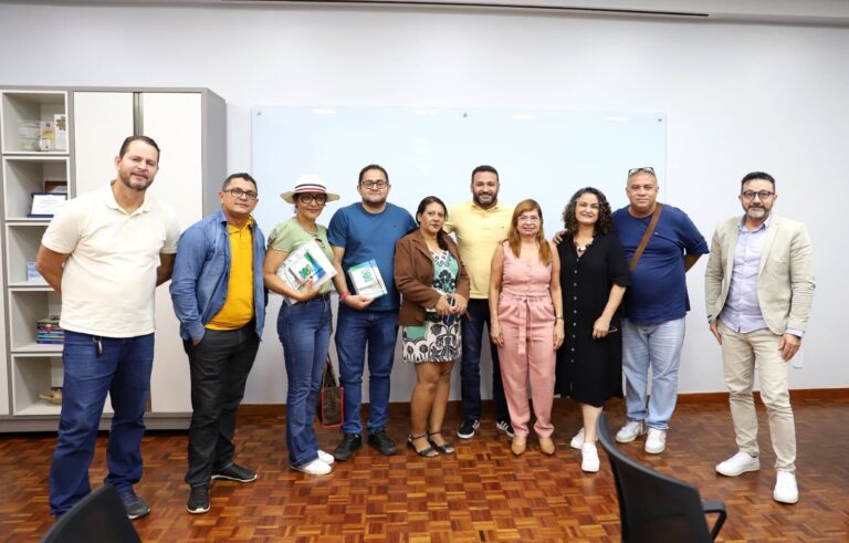 Governo do Acre mantém diálogo com sindicatos de trabalhadores da Educação e reafirma compromisso com responsabilidade fiscal