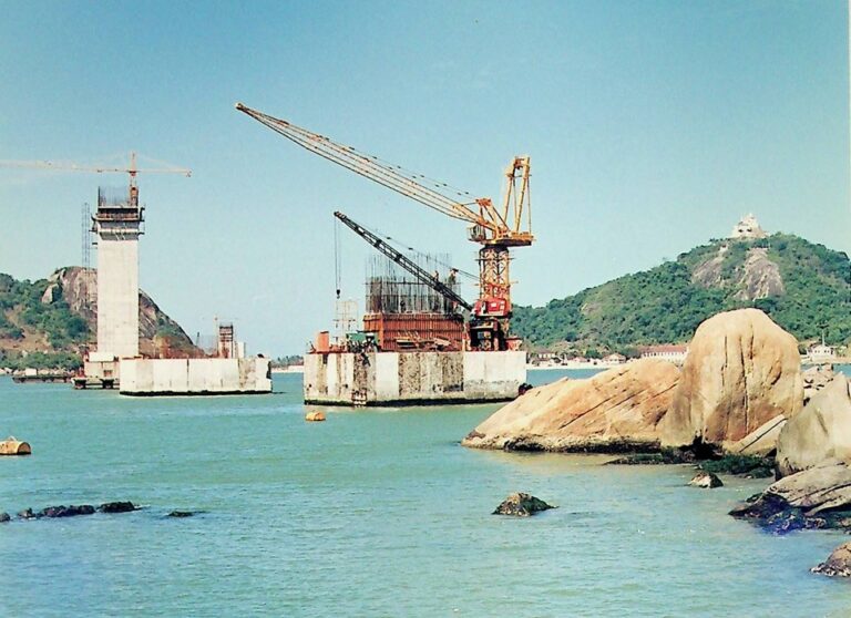 Arquivo Público digitaliza acervo da construção da Terceira Ponte
