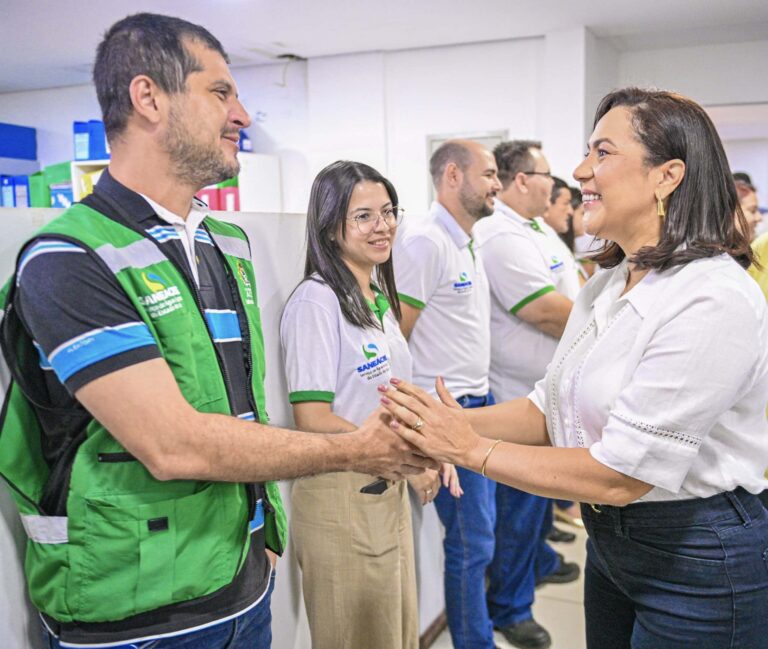 Vice-governadora Mailza Assis visita servidores e acompanha ações da Sefaz, Saneacre e Ieptec