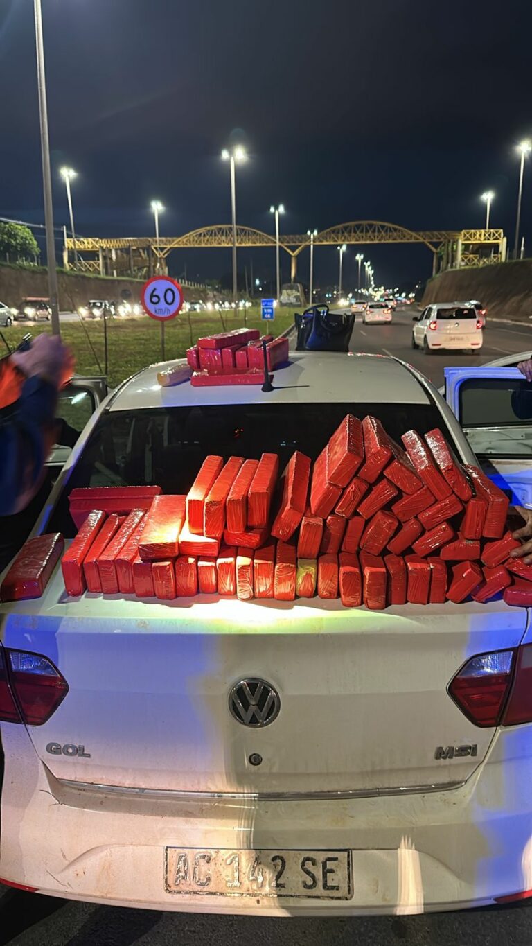 PMDF prende casal de paraguaios com grande quantidade de drogas durante bloqueio no Recanto das Emas
