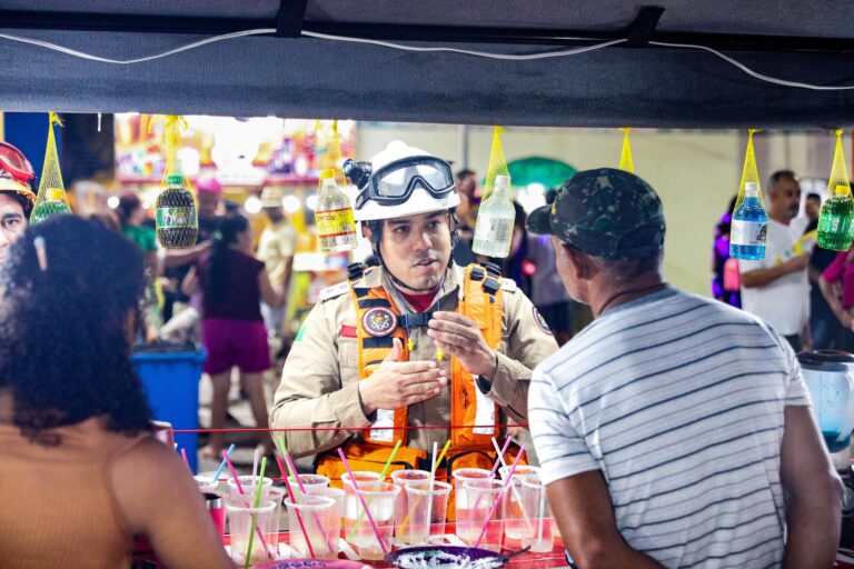 Corpo de Bombeiros realiza trabalho preventivo durante o Carnaval da Família