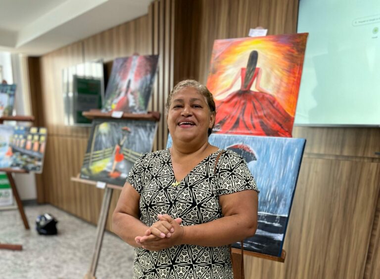 Exposição Caminho Delas celebra trajetória e arte da estreante Josineide Lira, no Palácio das Secretarias