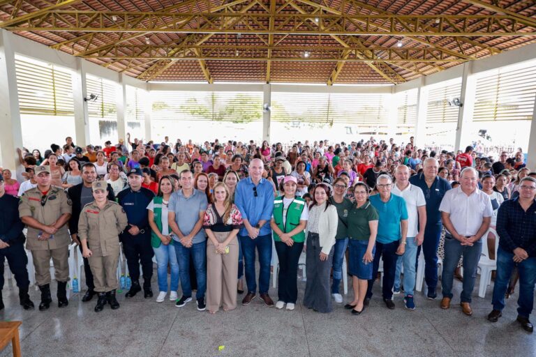 Programa social Juntos Pelo Acre leva cidadania e segurança alimentar para moradores de Sena Madureira