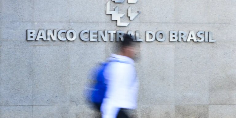 Previsão para inflação permanece em 5,65% para este ano