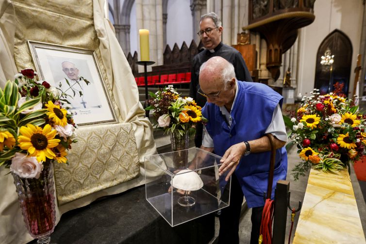 SSão Paulo (SP), 21/04/2025 - Padre Júlio Lancellotti, participa da missa em em homenagem ao Papa Francisco, na Catedral da Sé.
Foto: Paulo Pinto/Agência Brasil