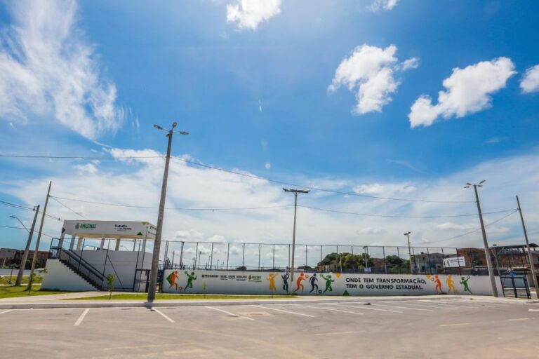 Obra do Prosamin+ garante melhorias na mobilidade urbana e moradia digna para 1,3 mil famílias do Igarapé do Quarenta