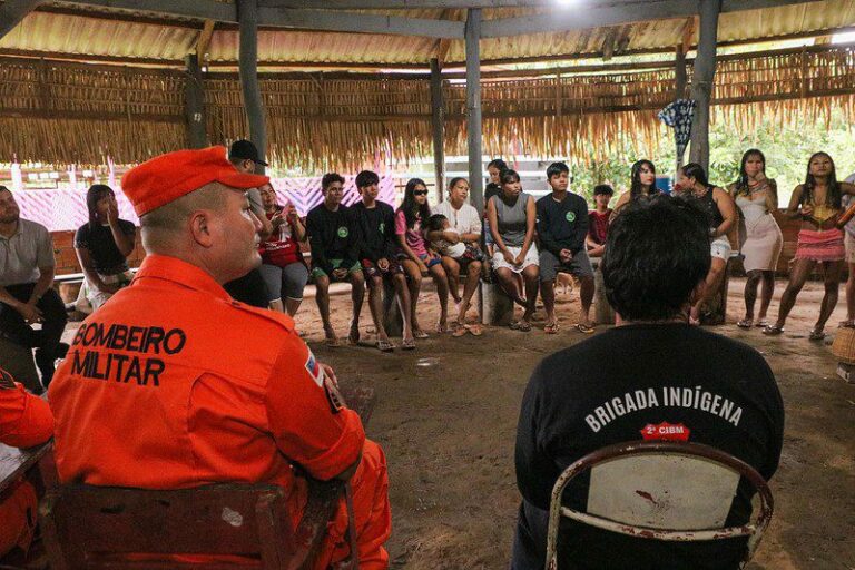 Corpo de Bombeiros certifica indígenas para reforçar combate aos incêndios florestais na região metropolitana de Manaus