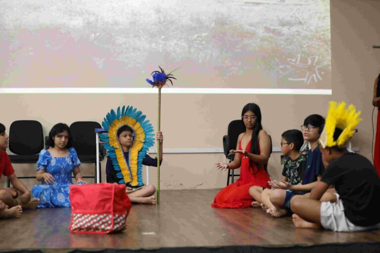 Escola Estadual promove Mostra Cultural dos Povos Indígenas com a presença de autor da etnia Munduruku