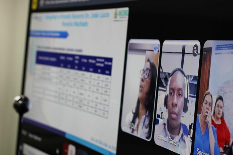 SES-AM avalia primeiros resultados de projeto de Governança Clínica, que monitora a gestão de leitos em unidades de saúde