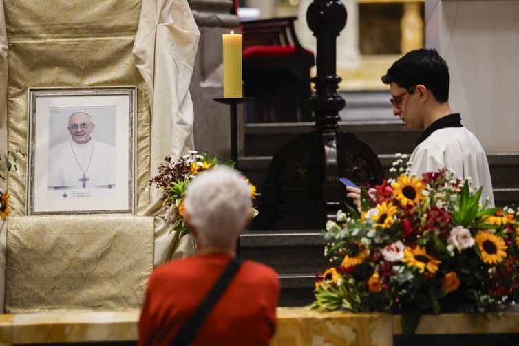 SSão Paulo (SP), 21/04/2025 - Missa em em homenagem ao Papa Francisco, na Catedral da Sé.
Foto: Paulo Pinto/Agência Brasil