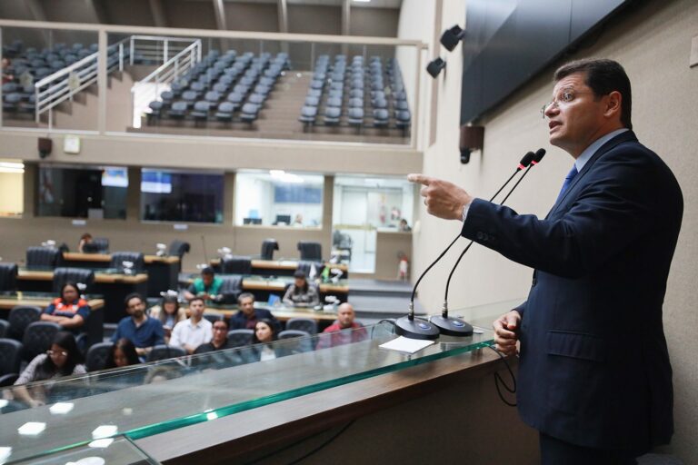 Saneamento básico: Governo do Amazonas destaca programas e ações durante audiência pública na Aleam