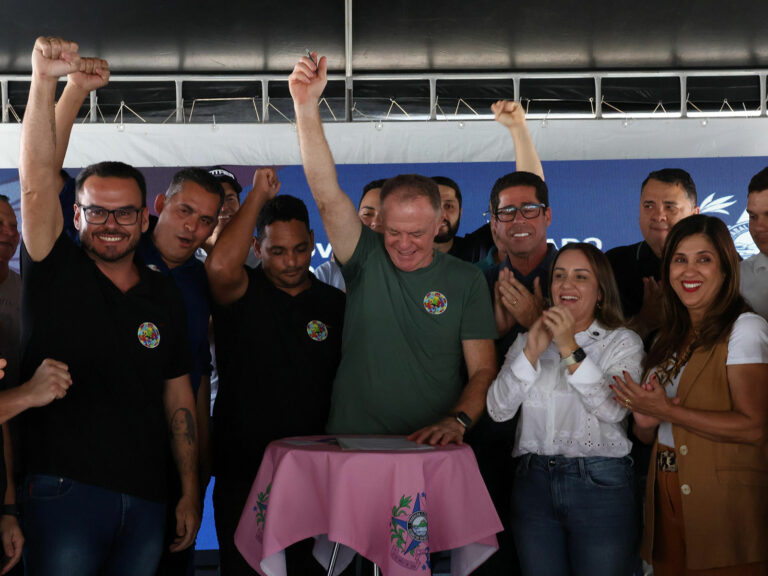Governador inaugura melhorias em rodovia e anuncia novos investimentos na microrregião Centro-Oeste