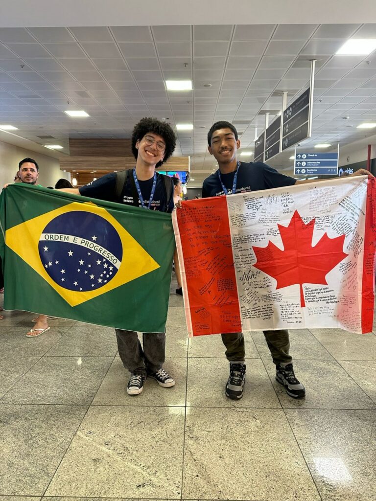 Estudantes do Intercâmbio Sedu retornam do Canadá