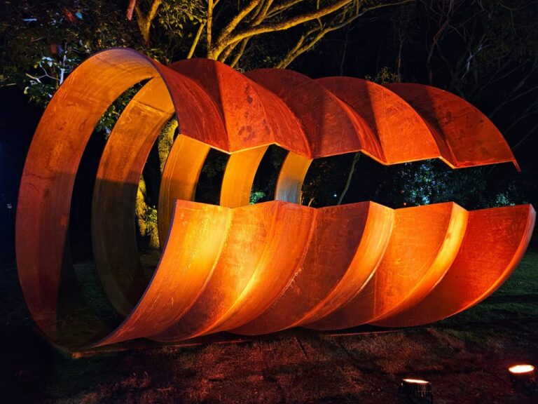 Parque Cultural Casa do Governador recebe escultura de José Carlos Vilar
