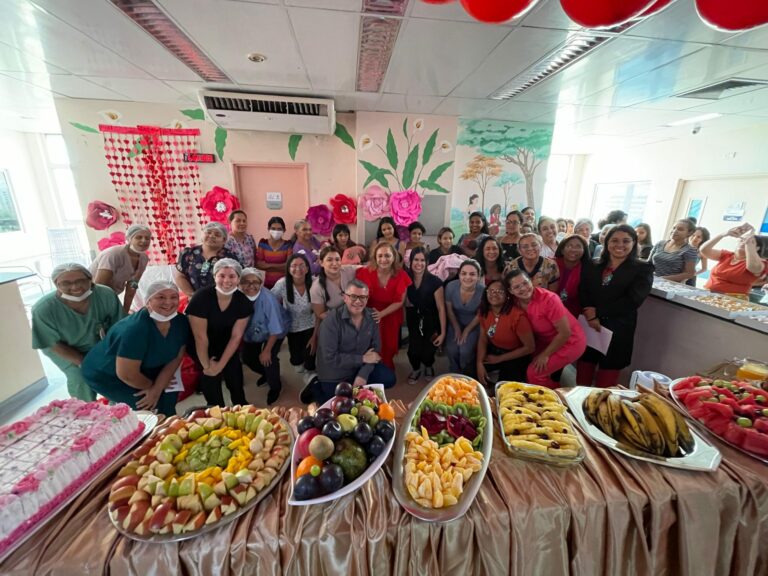Instituto Dona Lindu faz homenagem a mães de bebês internados