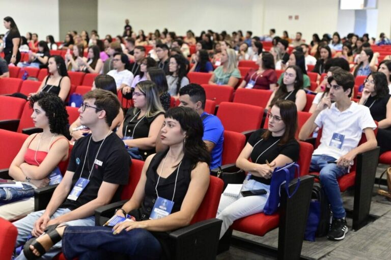 Com apoio da Saúde do Estado, acadêmicos promovem 1° Simpósio de Oncologia no Acre
