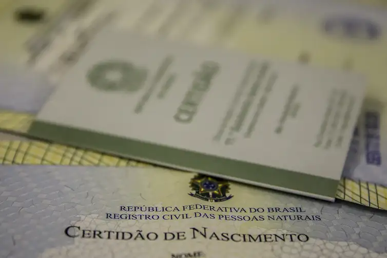 Certidão de Nascimento