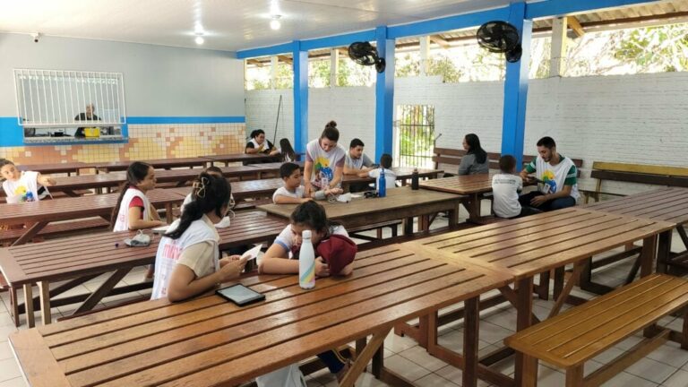 Com apoio da Secretaria de Educação, projeto de acompanhamento nutricional Mina Escola atende alunos do ensino fundamental
