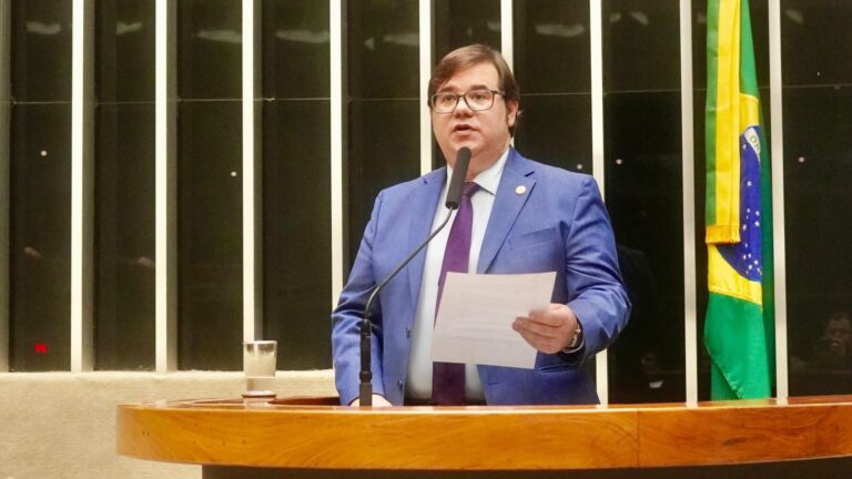 Governo reafirma compromisso com um Acre justo e digno durante solenidade em homenagem ao estado na Câmara dos Deputados