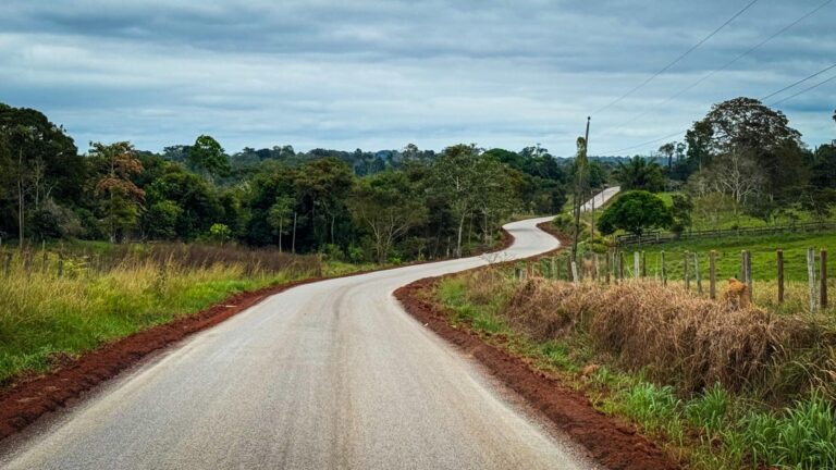 Deracre trabalha na aplicação de camada protetora e recuperação de pontes no Ramal Novo Horizonte