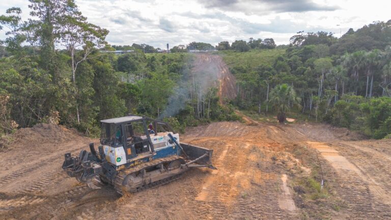 Governo realiza ampliação da Avenida Idelfonso Cordeiro e obras de infraestrutura para a Expoacre Juruá