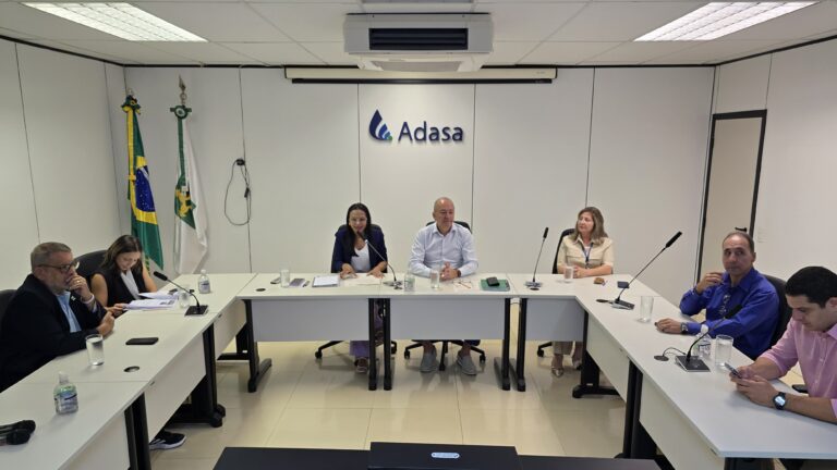 Órgãos do GDF discutem na Adasa soluções integradas para a gestão de resíduos sólidos 