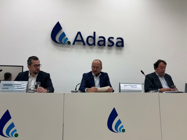 Adasa realiza audiência pública e prorroga prazo para envio de contribuições sobre penalidades aplicadas aos usuários de água e esgoto no DF