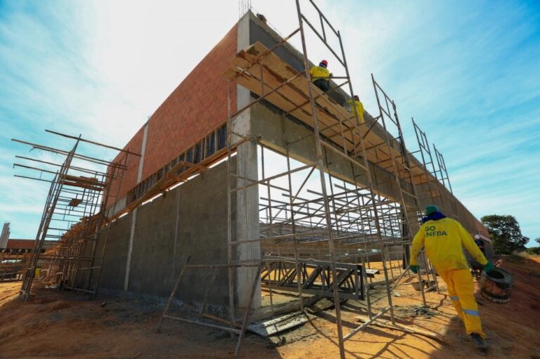 Goinfra avança com obras estratégicas e fortalece infraestrutura da saúde em Goiás