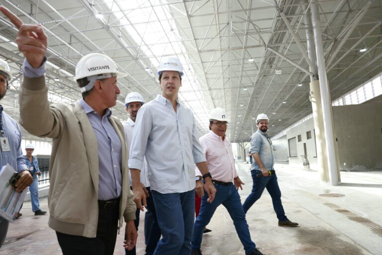 Terminal Praça da Bíblia passa por vistoria e tem inauguração confirmada para setembro