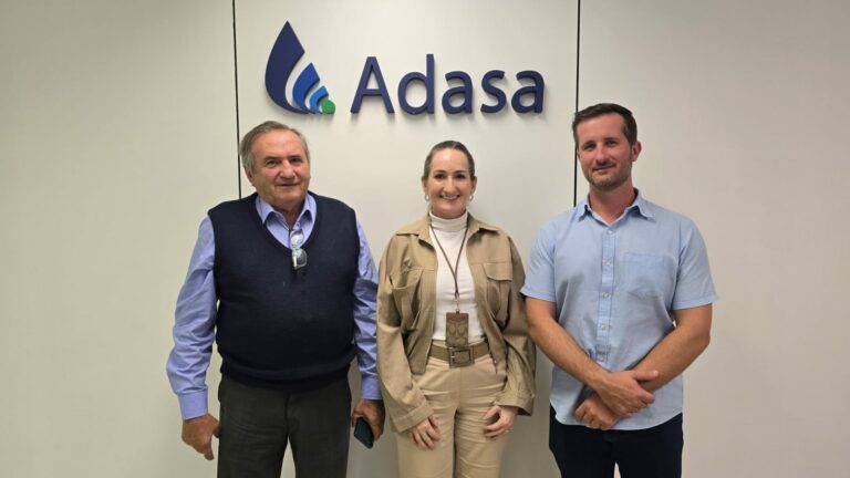 Adasa retoma a arrecadação da Cobrança pelo Uso da Água e da TFU em agosto e recebe presidente da APROP para esclarecimentos