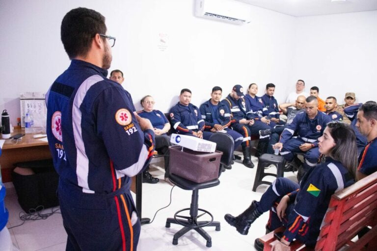 Núcleo de Educação Permanente do Samu realiza capacitações em Cruzeiro do Sul para profissionais da saúde e equipes aeromédicas