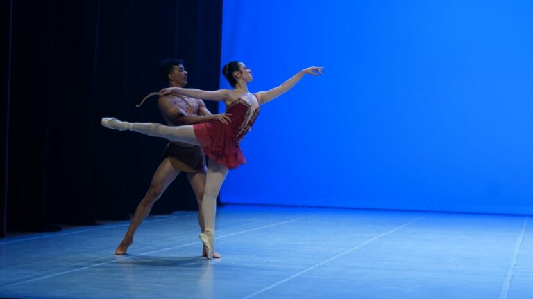 Tetracampeão! Basileu França é destaque no maior festival de dança do mundo