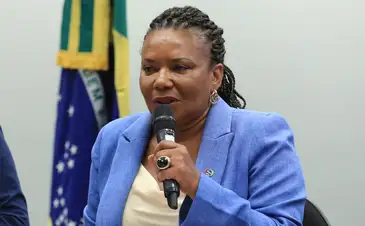 Brasília (DF), 30/04/2025  - Reunião das comissões de Cultura e de Fiscalização Financeira e Controle,  da Câmara, para ouvir a ministra da Cultura, Margareth Menezes. Foto: Lula Marques/Agência Brasil