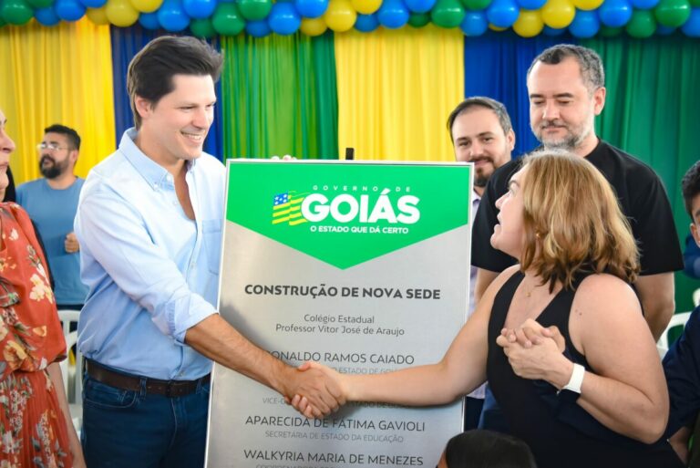 Inaugurada escola na abertura do segundo semestre letivo