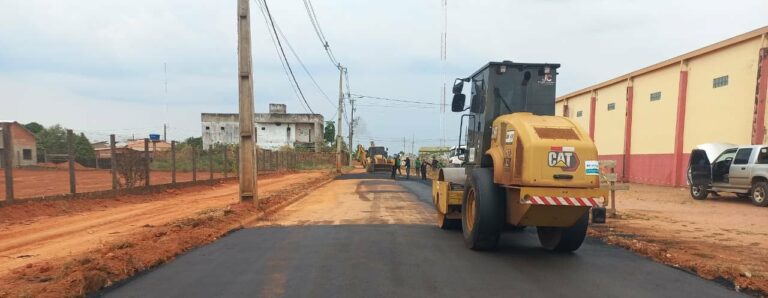 Deracre aplica 250 toneladas de massa asfáltica e reforça Operação Verão em Capixaba