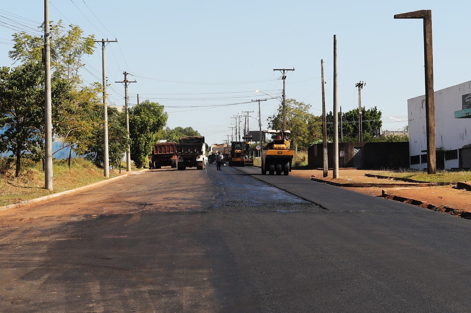 02/07/2024 MS Ativo Supervisão às obras de pavimentação urbana em Anastácio e entrega da estrada do 21 em Bonito MS Foto Saul Schramm